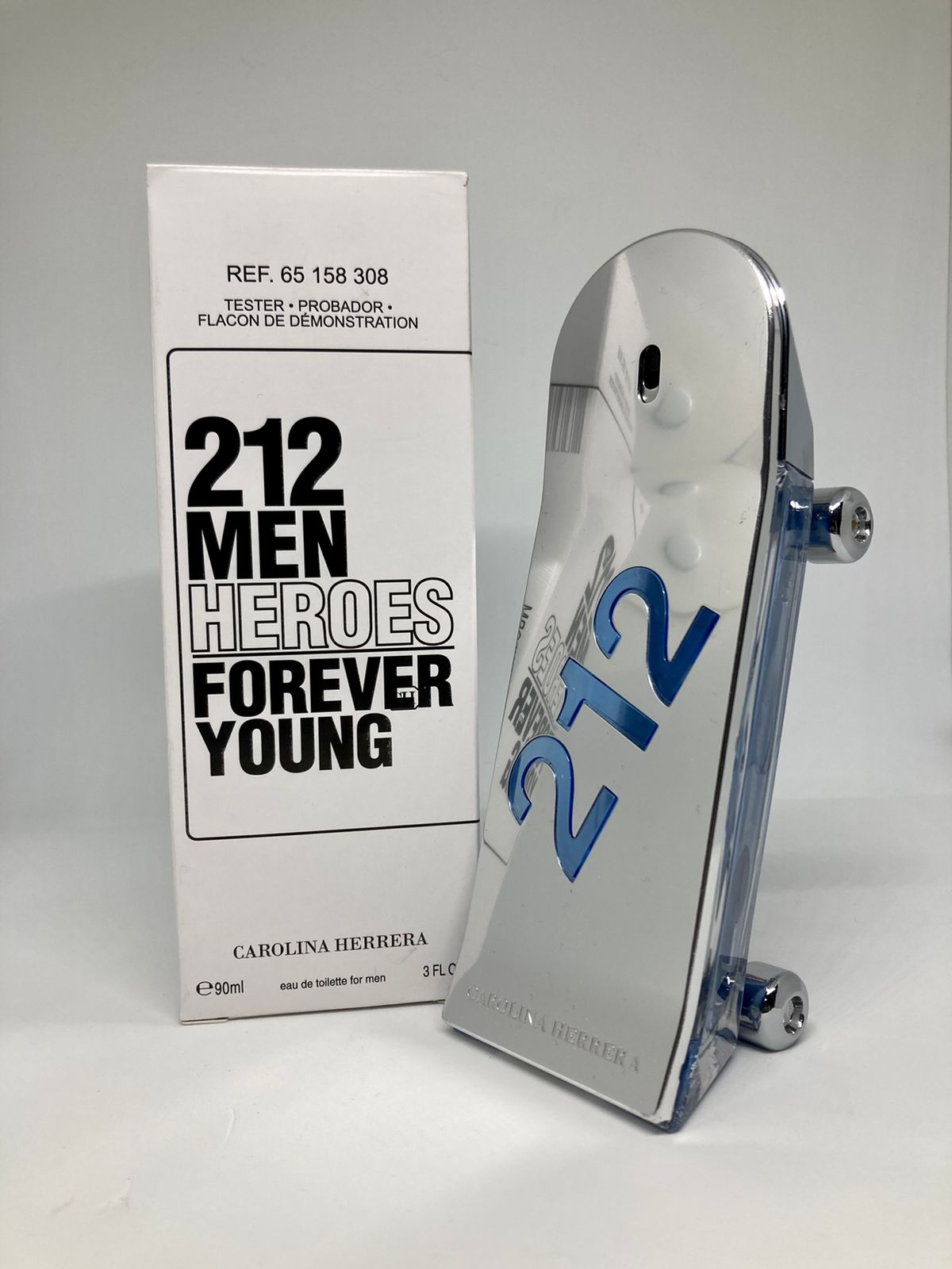 Perfume Carolina Herrera 212 Men Heroes Forever Young Eau de Toilette Masculino 90ML